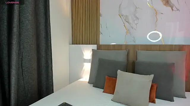 cristal priincess online show from November 2025 03:23:01 PM