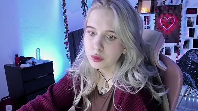 Snapshot of IngannaMorte chatting on October 2025 04:18:01 PM IngannaMorte online show from October 2025 04:18:01 PM