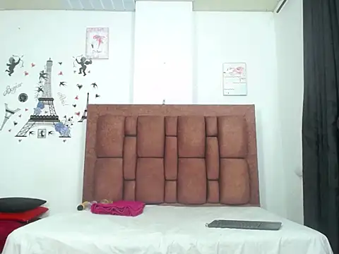 Snapshot of vlunaper chatting on October 2025 02:34:02 AM vlunaper online show from October 2025 02:34:02 AM