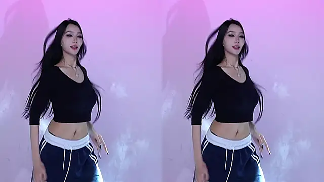 Snapshot of CM---001 chatting on October 2025 03:23:02 PM CM---001 online show from October 2025 03:23:02 PM