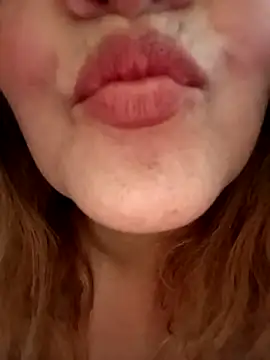 Abby-Blonde online show from December 2025 01:33:01 AM