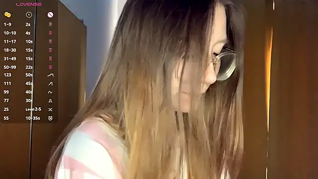 Snapshot of KrystinFunches chatting on October 2025 08:15:02 AM KrystinFunches online show from October 2025 08:15:02 AM