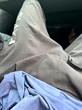 henrique61 online show from September 2025 11:24:02 AM