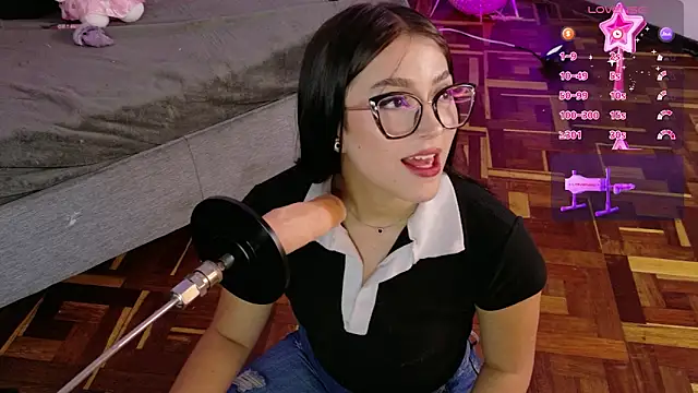 Zafira  online show from February 2026 05:02:02 PM