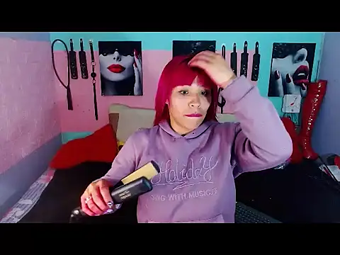 Snapshot of mylygrey chatting on April 2026 01:45:01 AM mylygrey online show from April 2026 01:45:01 AM