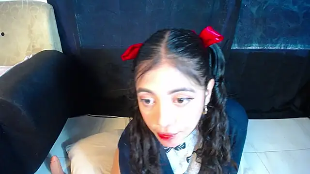 Snapshot of Isis_Valen chatting on November 2025 09:30:02 PM Isis Valen online show from November 2025 09:30:02 PM