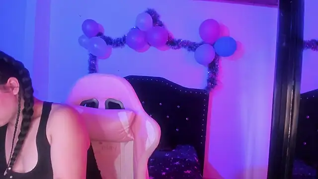 Snapshot of kitty__chs chatting on February 2026 08:46:02 PM kitty chs online show from February 2026 08:46:02 PM