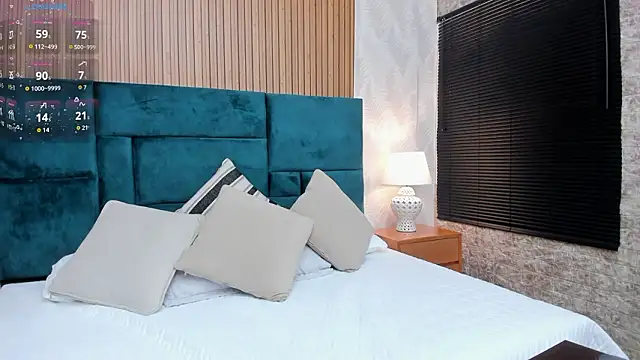 Snapshot of Bunny_boobs__ chatting on February 2026 01:37:02 AM Bunny boobs online show from February 2026 01:37:02 AM