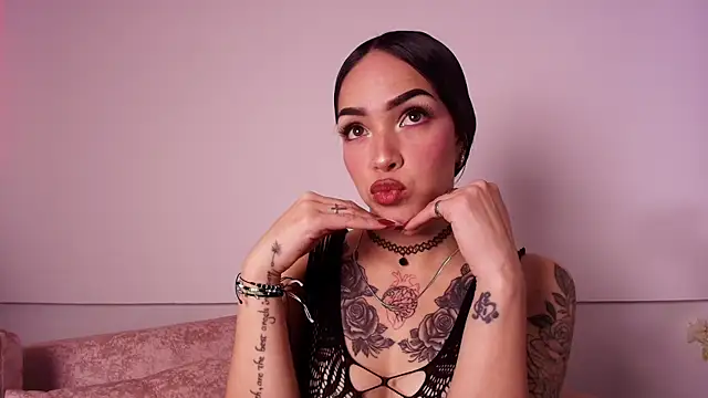 Candy dim online show from December 2025 04:07:02 AM