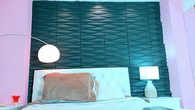 Snapshot of Valery_Nasty__ chatting on November 2025 04:17:02 PM Valery Nasty online show from November 2025 04:17:02 PM