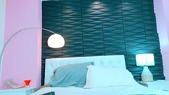 Snapshot of Valery_Nasty__ chatting on November 2025 07:25:01 PM Valery Nasty online show from November 2025 07:25:01 PM