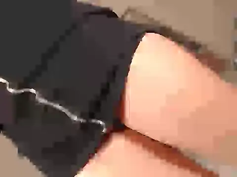 Snapshot of roxanawillts chatting on October 2025 03:07:01 AM roxanawillts online show from October 2025 03:07:01 AM