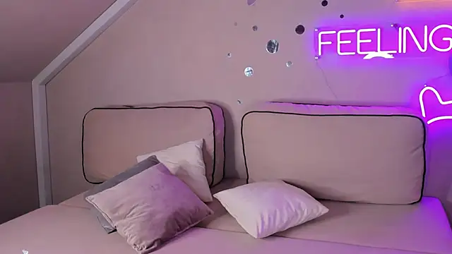 Snapshot of Berta_Kelly chatting on November 2025 01:06:02 AM Berta Kelly online show from November 2025 01:06:02 AM