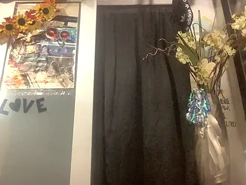 Snapshot of blondebarbiebae chatting on April 2026 05:12:02 AM blondebarbiebae online show from April 2026 05:12:02 AM