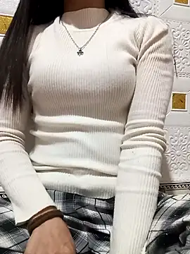 Lover-loverxx online show from November 2025 12:18:01 PM