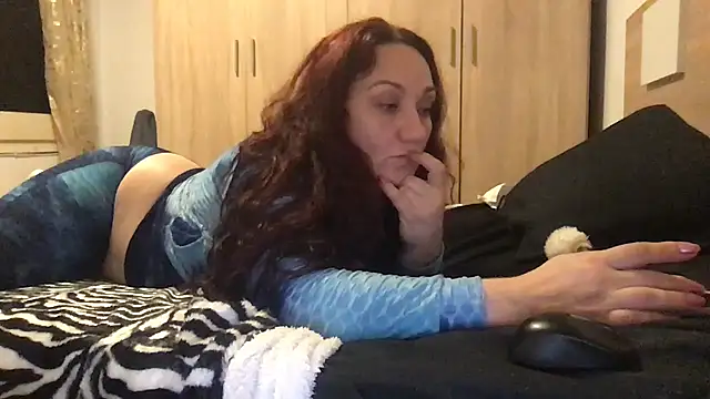 paula19800 online show from November 2025 04:17:02 PM