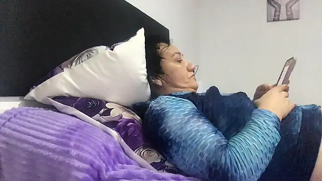 paula19800 online show from December 2025 12:34:02 PM