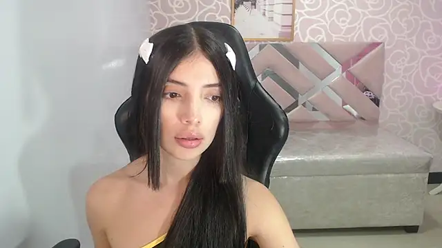 Snapshot of cynthia_ch chatting on October 2025 04:21:01 AM cynthia ch online show from October 2025 04:21:01 AM