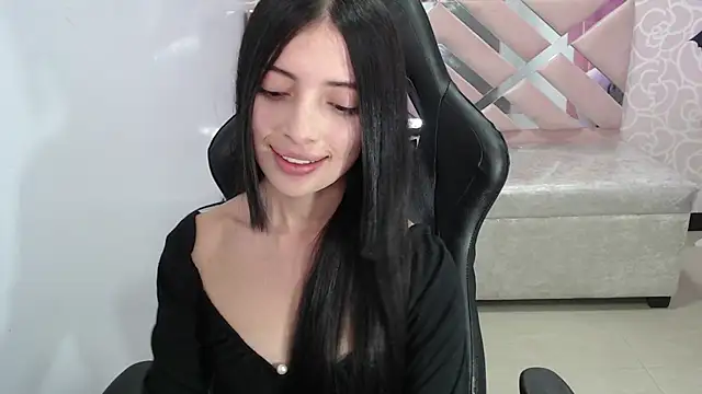 Snapshot of cynthia_ch chatting on October 2025 03:08:01 AM cynthia ch online show from October 2025 03:08:01 AM