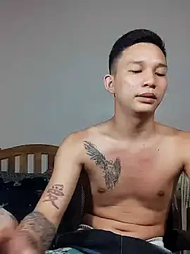 asianmonstercock05 online show from October 2025 01:08:02 PM