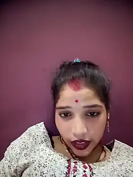 Snapshot of Mahek_love143 chatting on May 2026 03:43:01 PM Mahek love143 online show from May 2026 03:43:01 PM