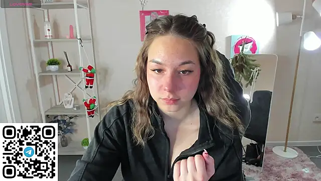 Snapshot of Al1ice_Moures chatting on January 2026 10:37:01 PM Al1ice Moures online show from January 2026 10:37:01 PM