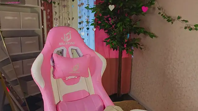 Snapshot of Al1ice_Moures chatting on February 2026 09:25:02 AM Al1ice Moures online show from February 2026 09:25:02 AM