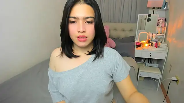 Snapshot of BubbbleButtDemi chatting on May 2026 05:12:01 AM BubbbleButtDemi online show from May 2026 05:12:01 AM