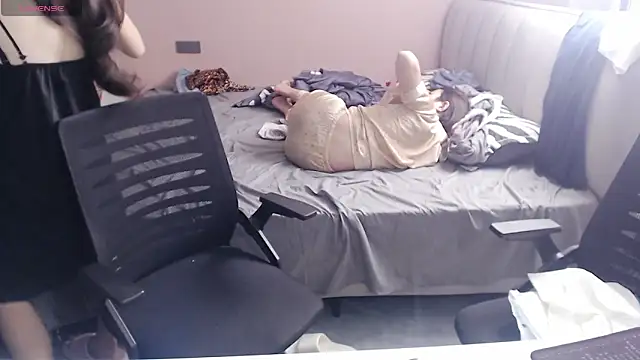 redrose520 online show from September 2025 08:28:02 AM