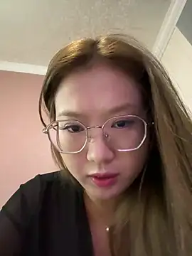 Snapshot of redrose520 chatting on March 2026 12:55:01 PM redrose520 online show from March 2026 12:55:01 PM
