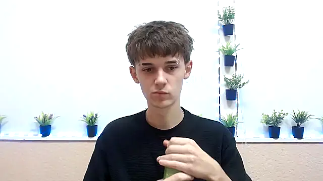 Hoot Dude  online show from October 2025 02:30:01 PM