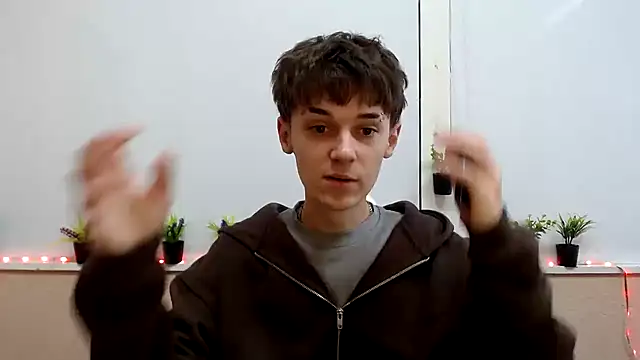 Hoot Dude  online show from November 2025 01:01:02 PM