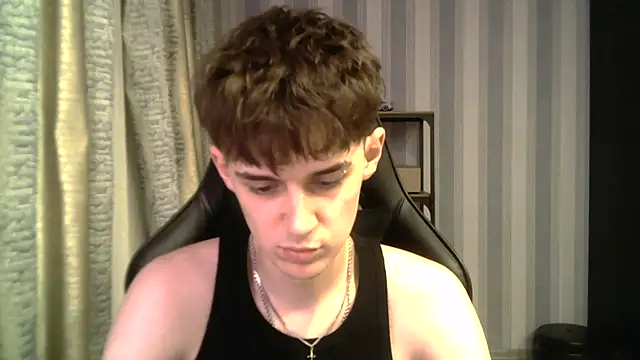 Hoot Dude  online show from December 2025 03:16:02 PM