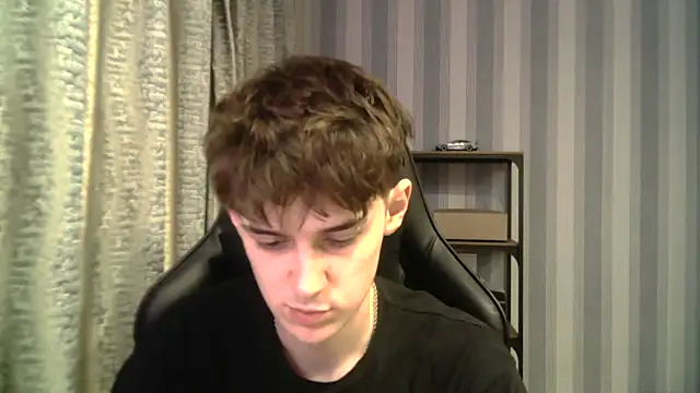 Hoot Dude  online show from December 2025 02:34:02 PM