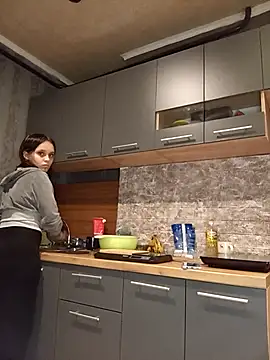 kisette online show from September 2025 04:34:01 PM