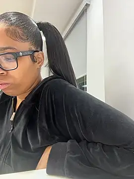 Snapshot of YeahhhitsBreezy chatting on March 2026 02:16:01 AM YeahhhitsBreezy online show from March 2026 02:16:01 AM