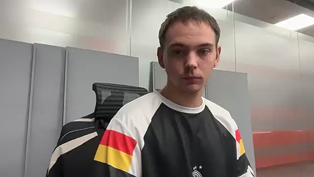 Snapshot of apachai_test chatting on March 2026 02:21:01 PM apachai test online show from March 2026 02:21:01 PM