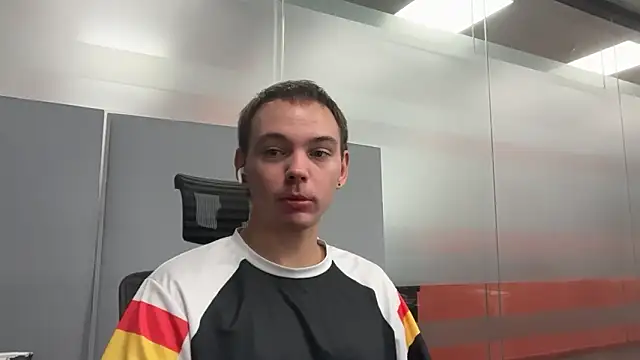 Snapshot of apachai_test chatting on March 2026 08:28:01 AM apachai test online show from March 2026 08:28:01 AM