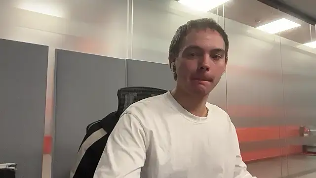 Snapshot of apachai_test chatting on March 2026 09:15:01 AM apachai test online show from March 2026 09:15:01 AM