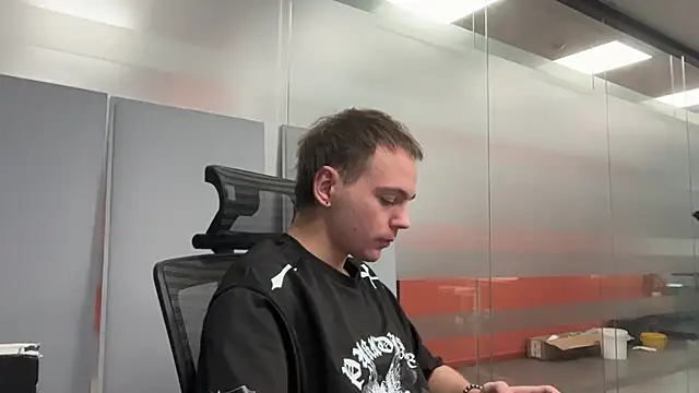 Snapshot of apachai_test chatting on April 2026 08:59:01 AM apachai test online show from April 2026 08:59:01 AM