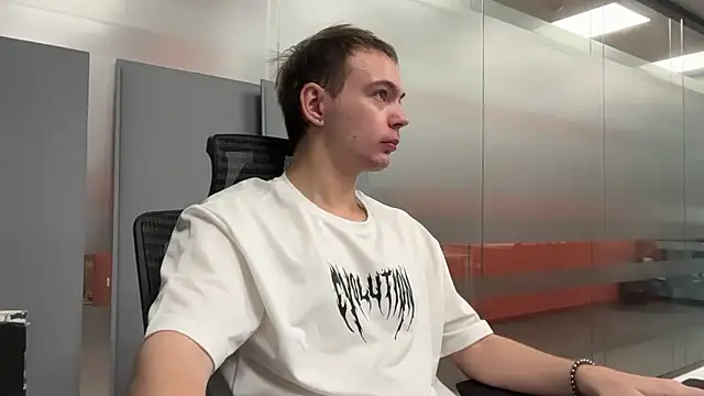 Snapshot of apachai_test chatting on April 2026 07:22:01 AM apachai test online show from April 2026 07:22:01 AM