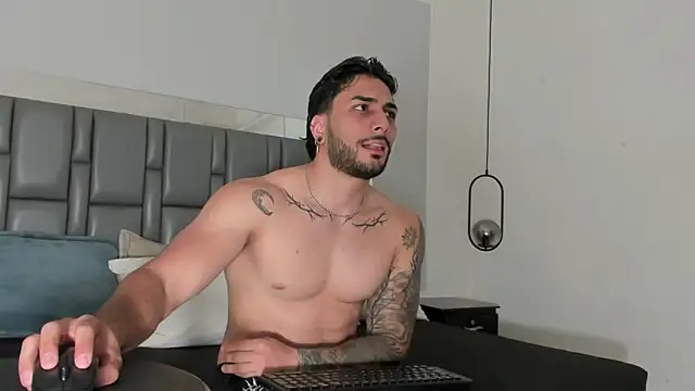 Miike Stone1 online show from October 2025 09:15:02 PM