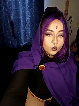 Iluromi online show from October 2025 06:19:01 PM