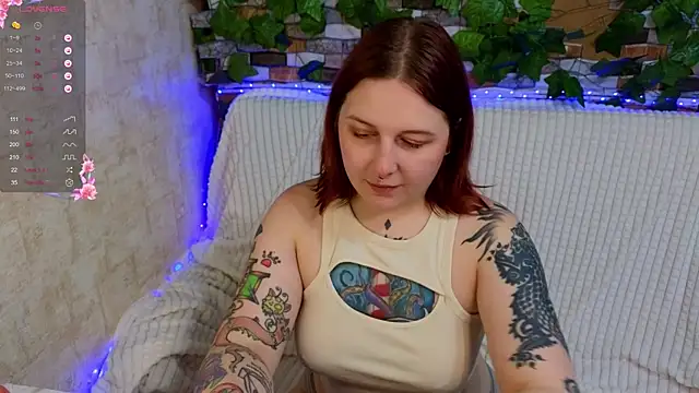 Belinda Starlight online show from October 2025 11:42:01 AM