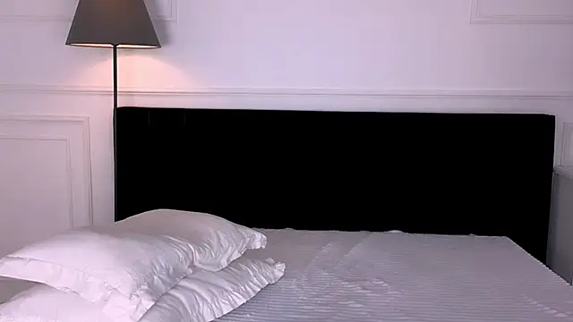 NoraAddams online show from April 2026 06:19:01 AM