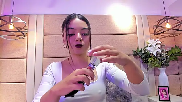 AriaBelles online show from October 2025 02:49:01 PM