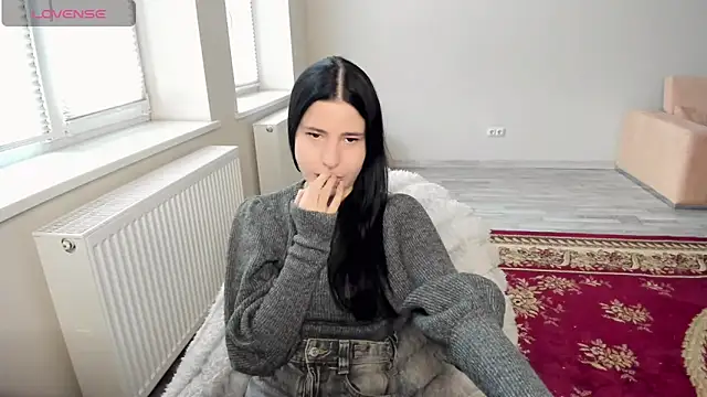 Malibu J online show from November 2025 11:32:02 AM