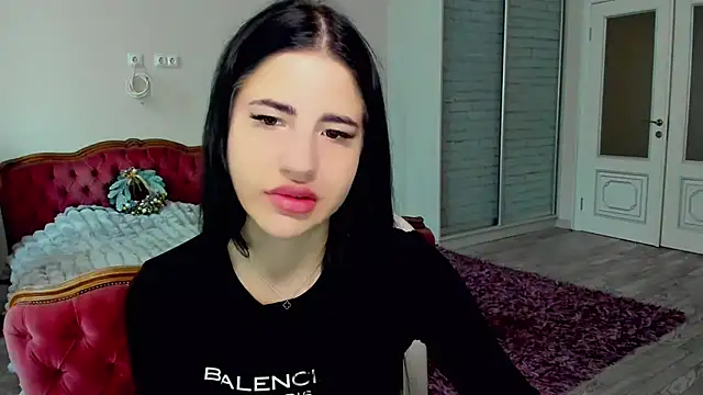 Malibu J online show from December 2025 08:45:02 AM