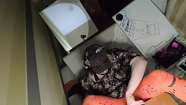 LilithsEve online show from November 2025 08:20:01 PM