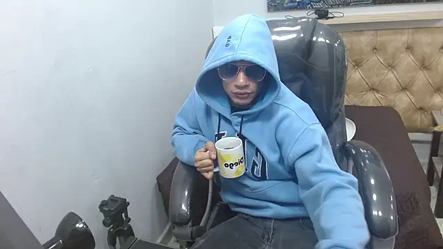 Snapshot of JackBanger_ chatting on October 2025 01:14:02 AM JackBanger online show from October 2025 01:14:02 AM